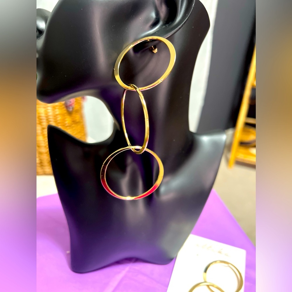 NWT Ettika Long Interlocking Gold Dangle Earrings, 4.5", Statement, Light